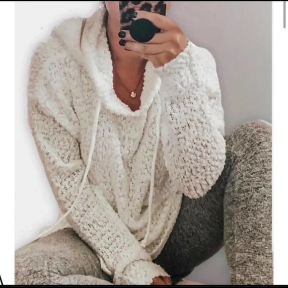 White Popcorn Hooded Sweater - Picture 3 of 4